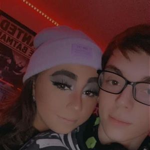 Meet your Posher, Chloe